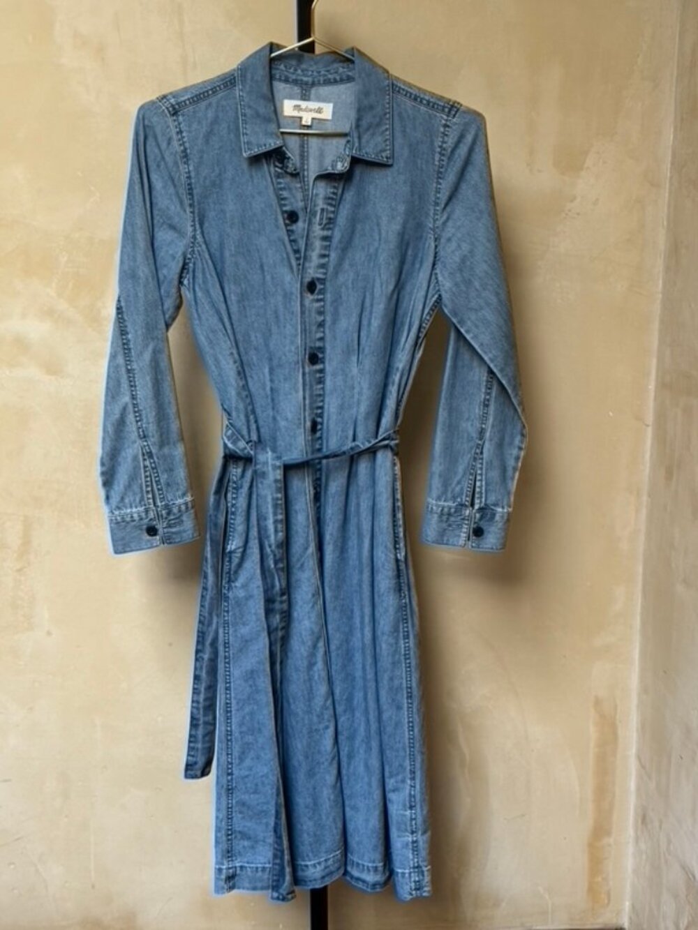 Madewell Tie-Waist Shirtdress: Denim Edition: Size 2 - Picture 3 of 10